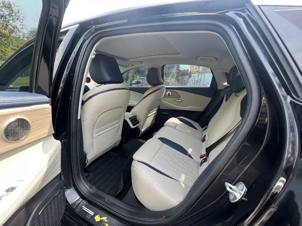 Arrizo 8 1.6 T DCT Elegant