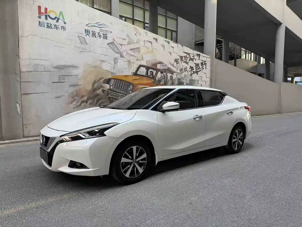 Lannia 1.6 L CVT Cool