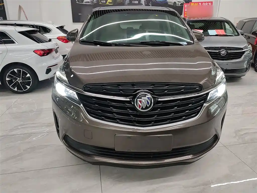 Buick GL8 Land Official Cabin 652 T Luxury