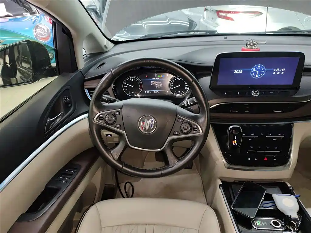 Buick GL8 Land Official Cabin 652 T Luxury