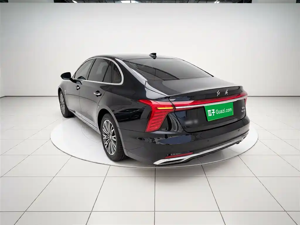 Hongqi H5 1.5 T DCT Connected Flagship Charm