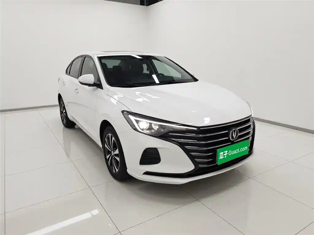 Eado PLUS 1.6 L GDI Manual Luxury