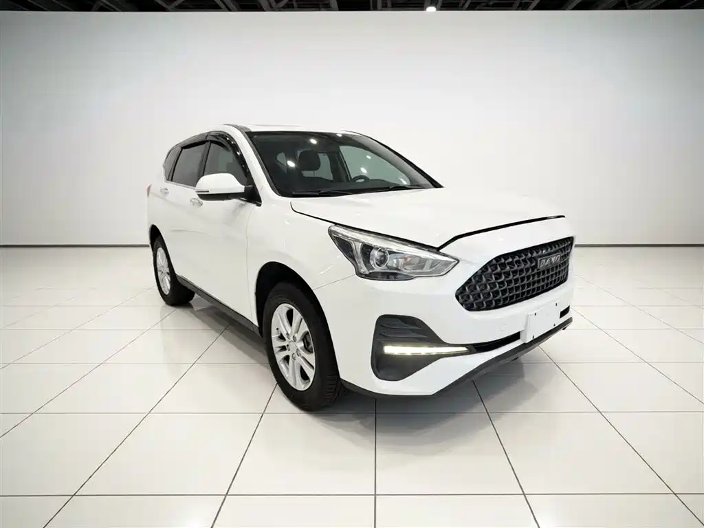 Haval M6 1.5 T DCT 2 WD Value CN-VI