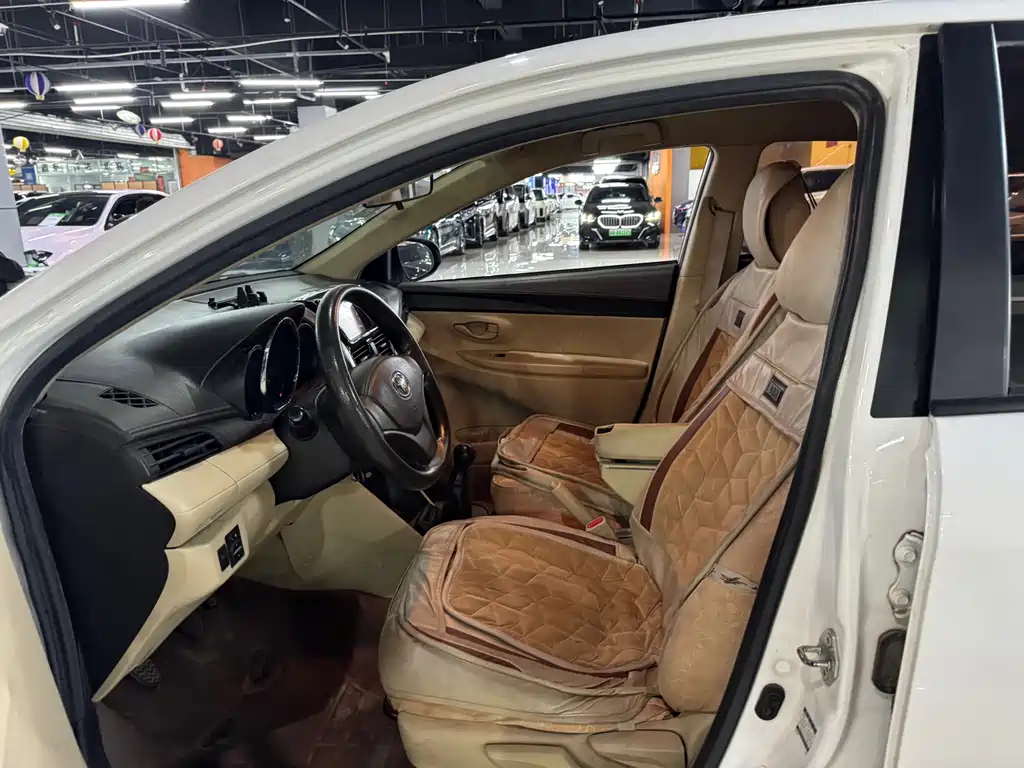 Vios 威驰 2014款 1.3 L 自动型尚版