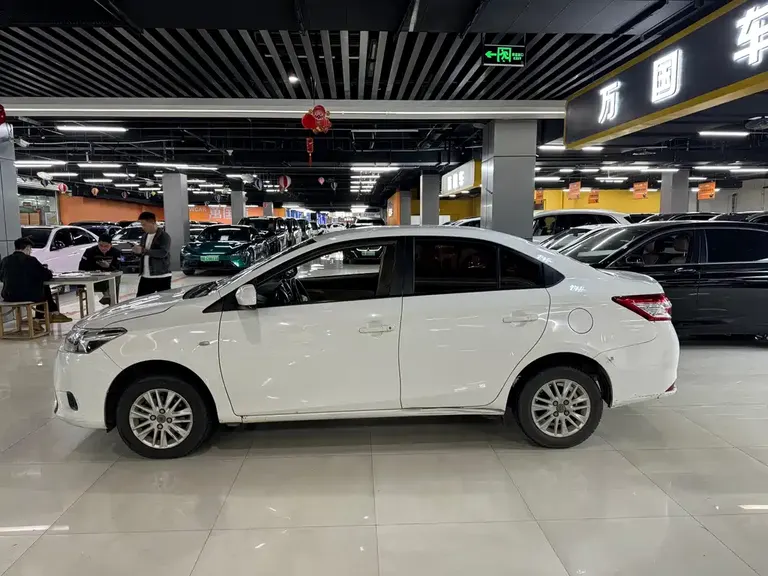 Toyota Vios 威驰 2014款 1.3 L 自动型尚版