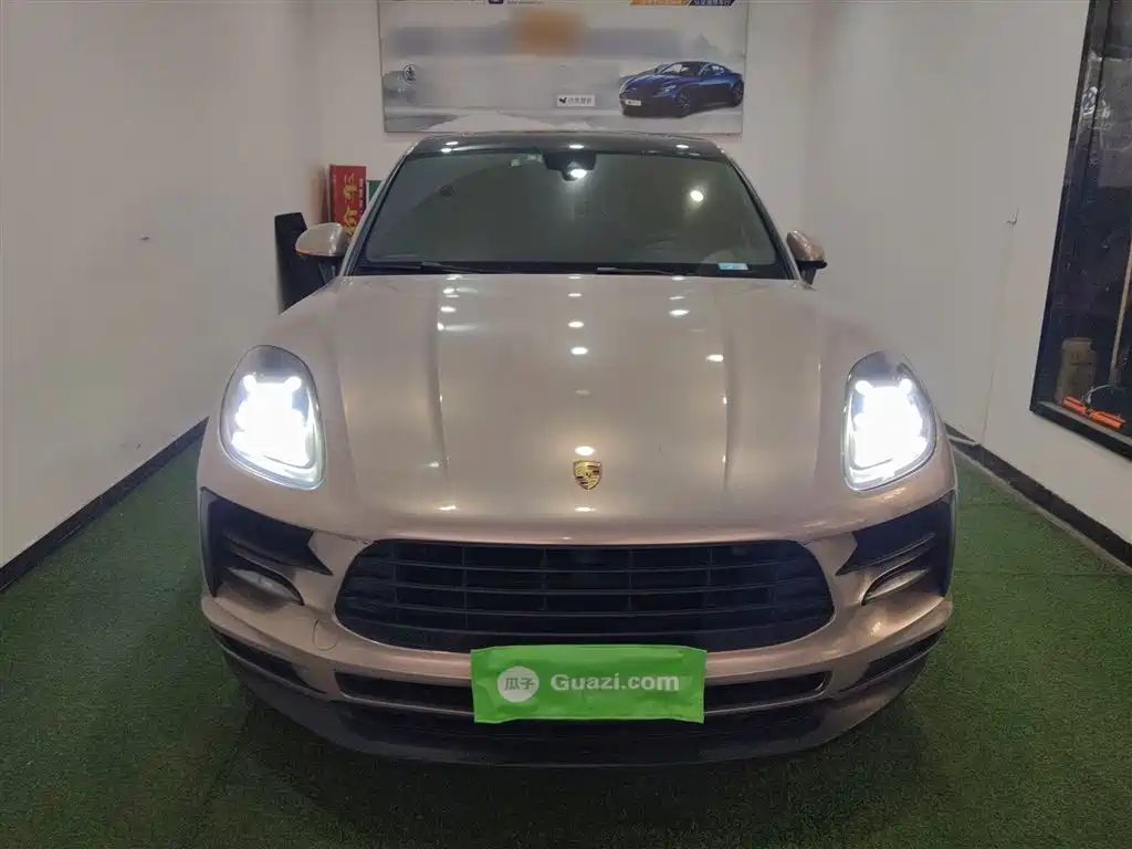 Macan Macan 2.0 T