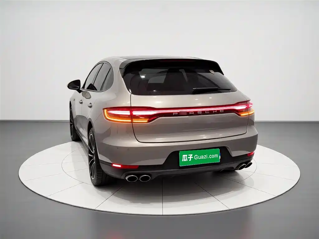 Macan Macan 2.0 T