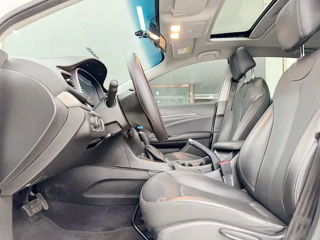 Excelle GT 1.3 T Auto Light Hybrid Elite