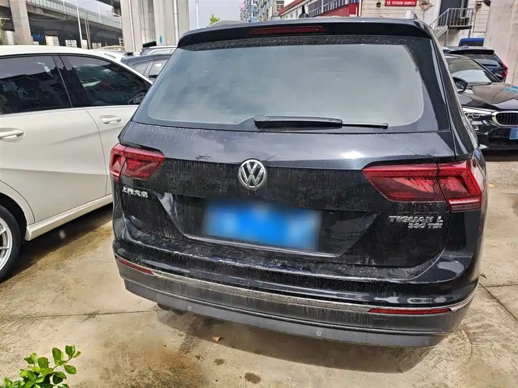 Tiguan L 330 TSI Auto 2 WD Flagship