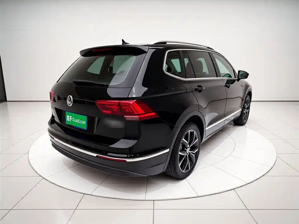 Tiguan L 330 TSI Auto 2 WD Flagship
