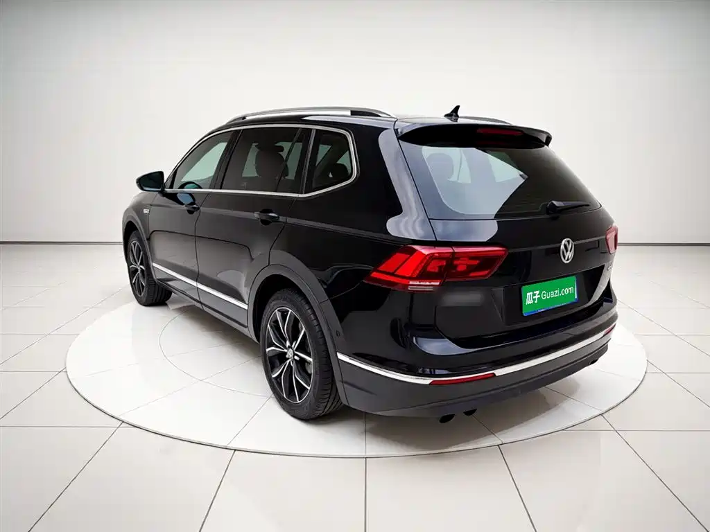 Tiguan L 330 TSI Auto 2 WD Flagship