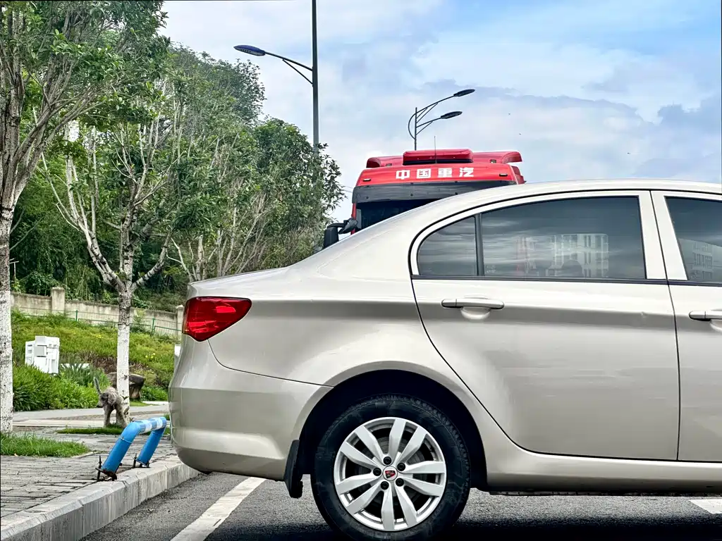 Roewe 350 荣威350 2015款 1.5 L 手动豪华天窗版