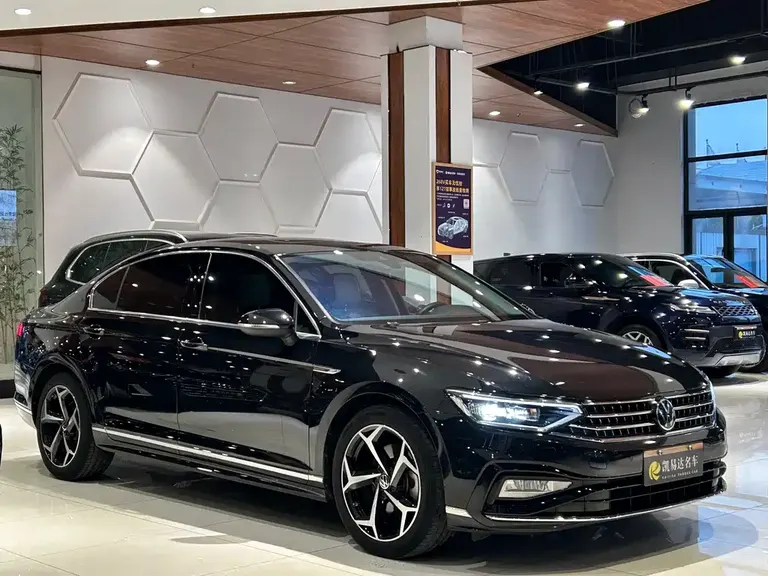 Volkswagen Magotan 200 10 K Commemorative 330 TSI DSG Luxury