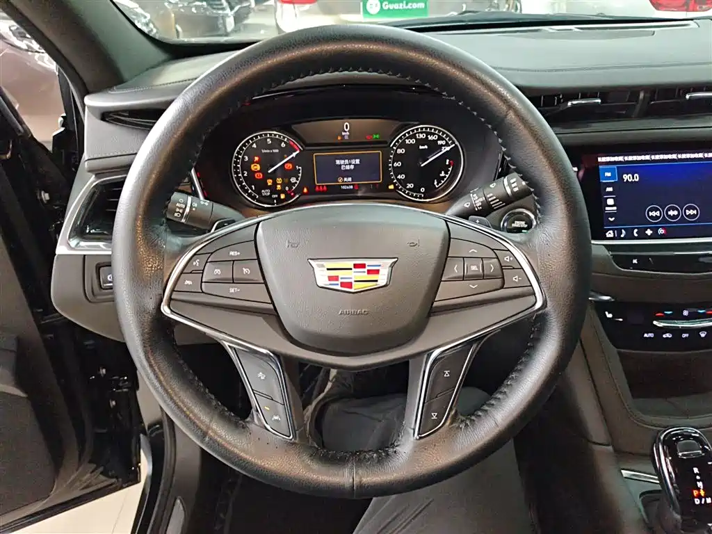 Cadillac XT5 2.0 T 2 WD Luxury