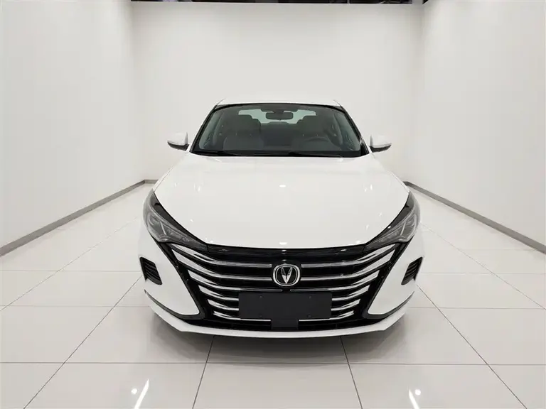Changan Eado PLUS 1.6 L GDI Manual Elite