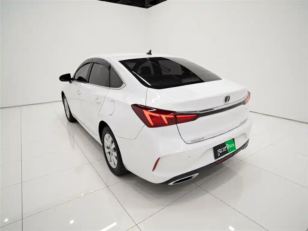 Eado PLUS 1.6 L GDI Manual Elite
