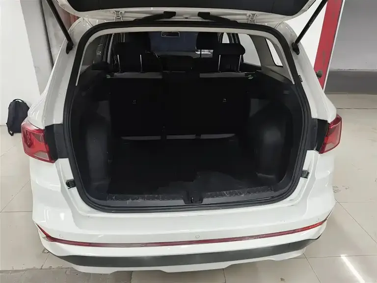 Jetta VS7 280 TSI Auto Progressive