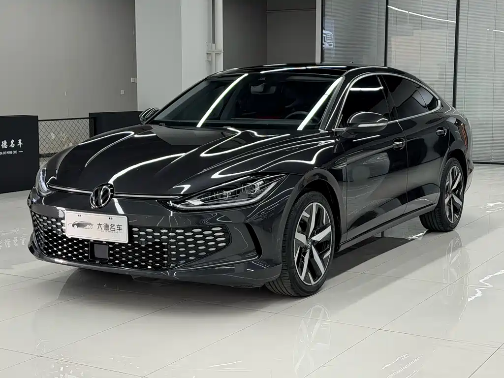 Lamando Lamando L 280 TSI DSG Spicy Cool