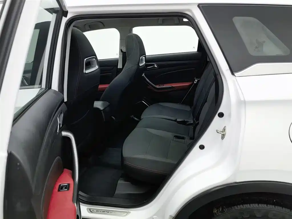 Leopaard CS9 1.5 L CVT Comfort