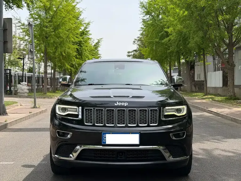 Jeep Grand Cherokee (Import) 大切诺基进口 2015款 3.6 L 旗舰尊耀版