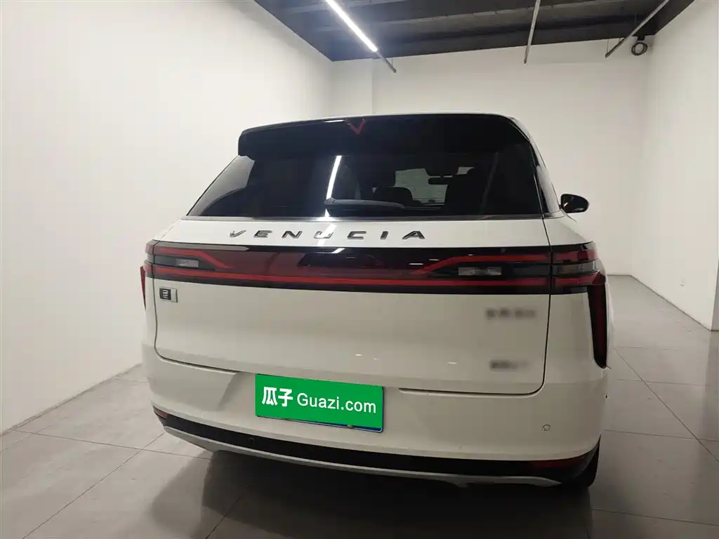 Venucia Star 260 T Auto 48 V Mild Hybrid Turbo Star Enjoyment