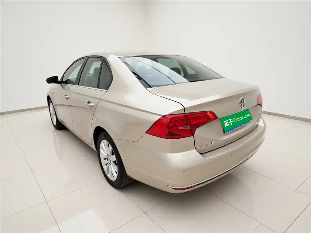 Bora 1.5 L Auto Comfort