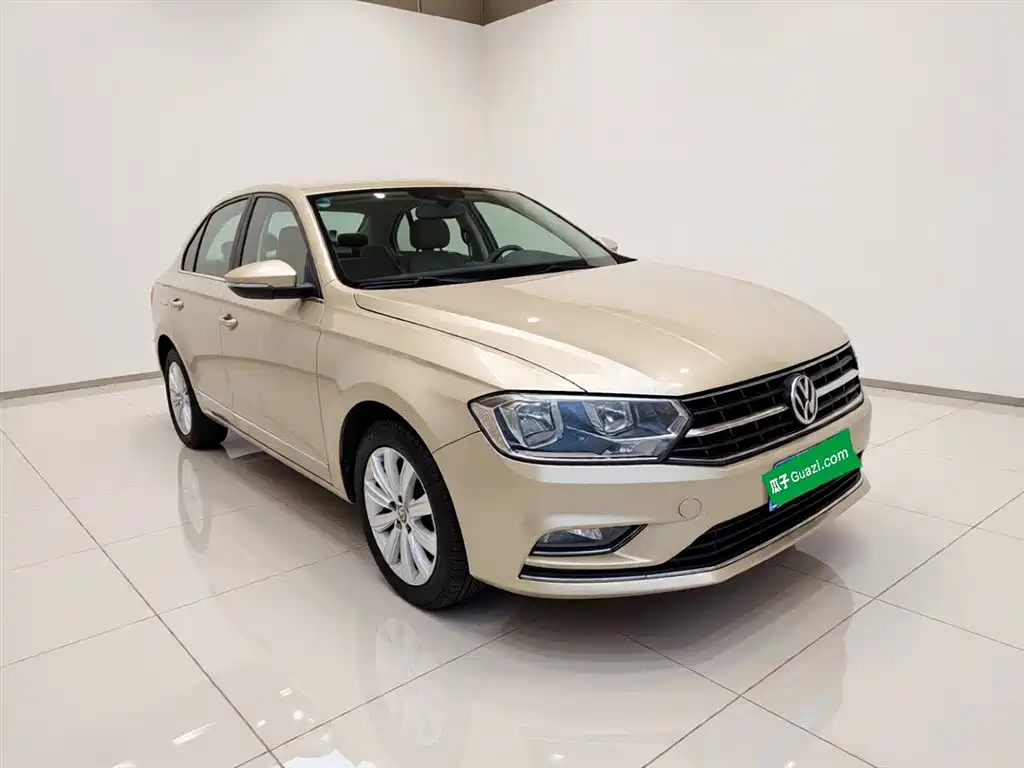 Bora 1.5 L Auto Comfort