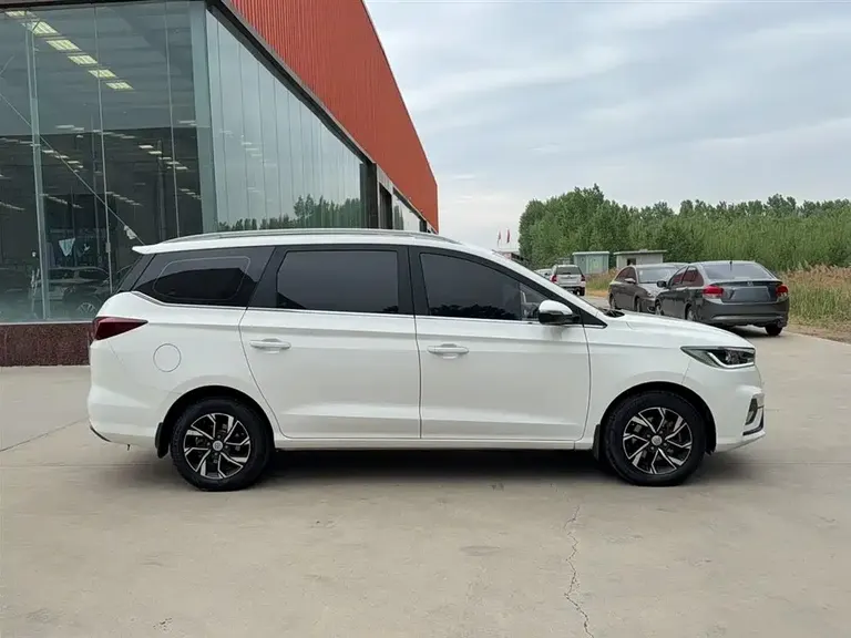 Baojun 360 1.5 L Auto Luxury CN-V