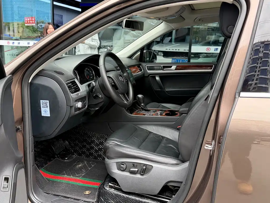 Touareg 3.0 TDI Diesel Standard Config