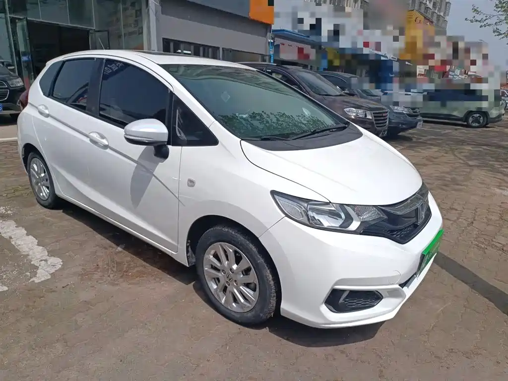 Fit 1.5 L CVT Comfort Sunroof