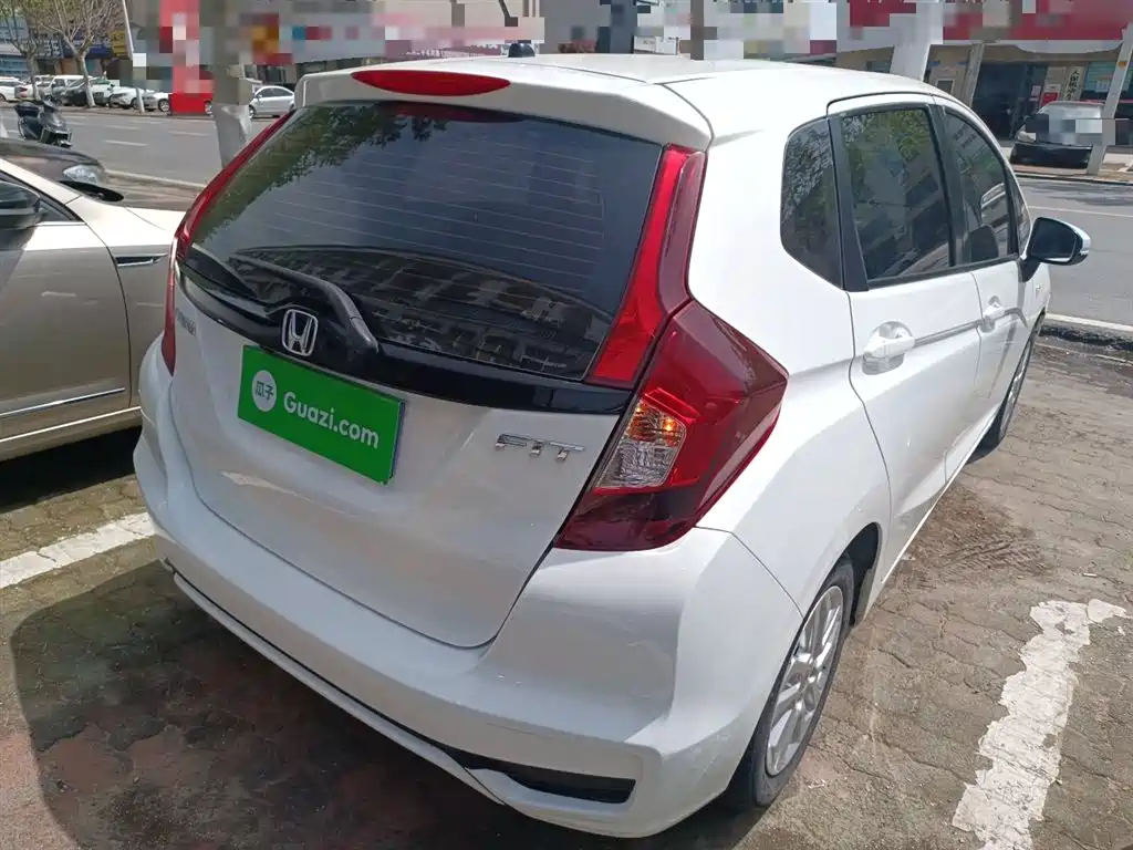 Fit 1.5 L CVT Comfort Sunroof