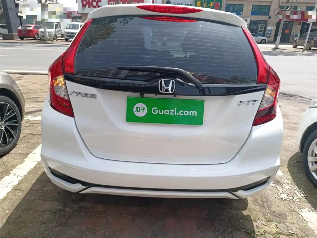Fit 1.5 L CVT Comfort Sunroof