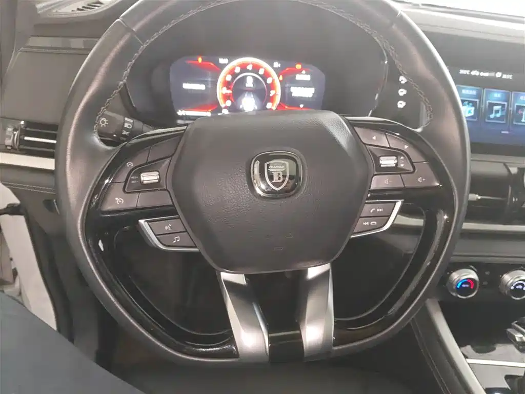 Changan CS95 2.0 T 2 WD Luxury