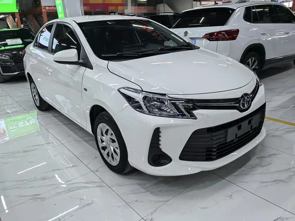 Vios 1.5 L CVT Creative Travel CARE