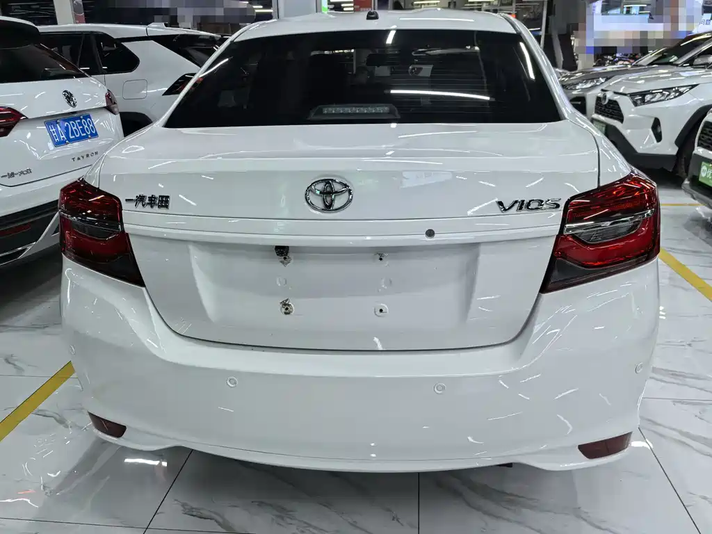 Vios 1.5 L CVT Creative Travel CARE