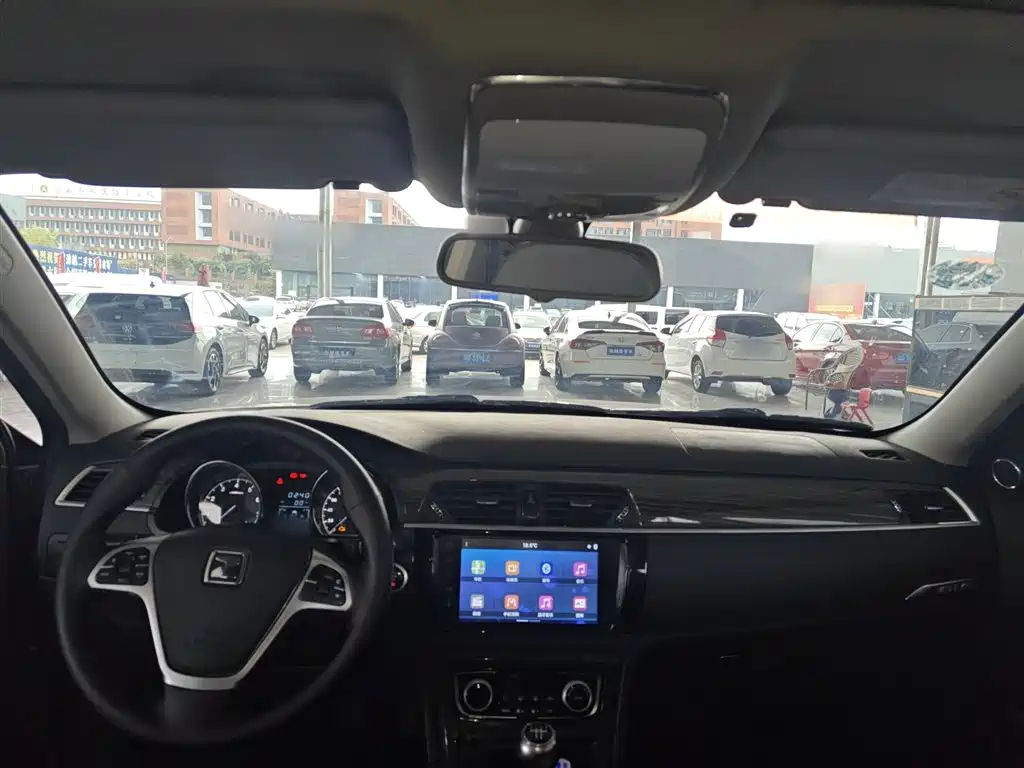 Zotye T600 众泰T600 2016款 1.5 T 手动尊贵型