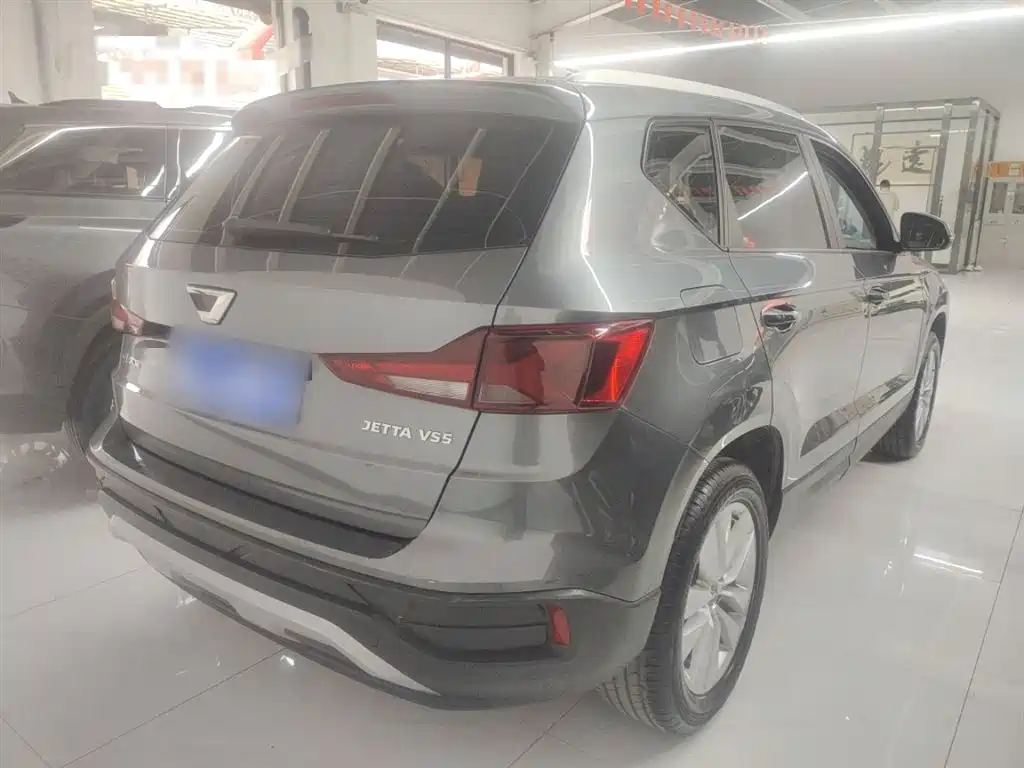 Jetta VS5 280 TSI Auto Progressive