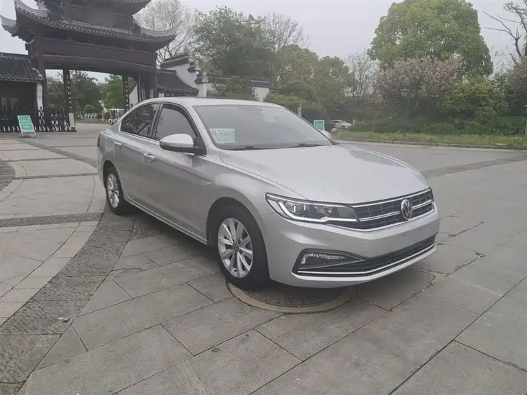 Volkswagen Bora 1.5 L Auto Comfort Connected