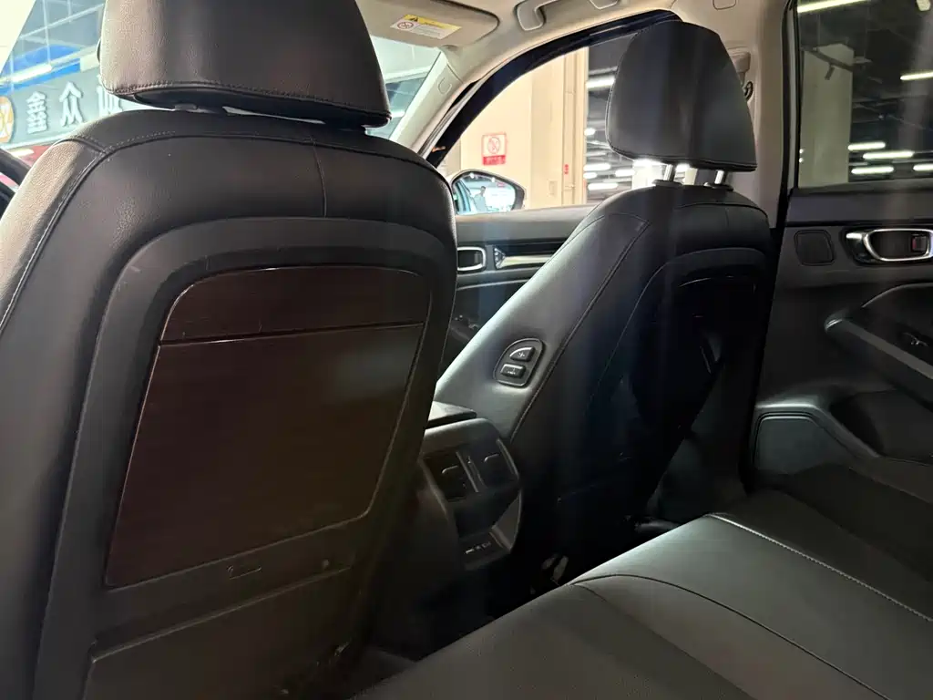 Civic 2.0 L e:HEV Pioneer