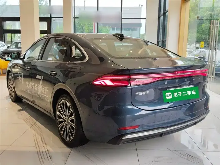 Geely Galaxy A7 EM-i 150 km Explorer +