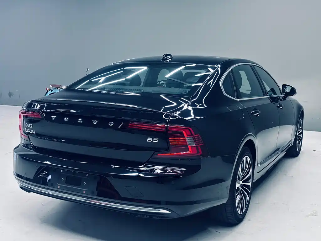 Volvo S90 B5 Smart Ease Luxury