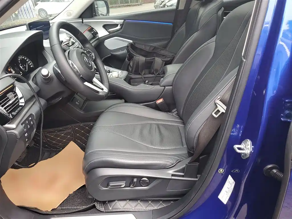 Acura RDX 2.0 T Premium CN-V