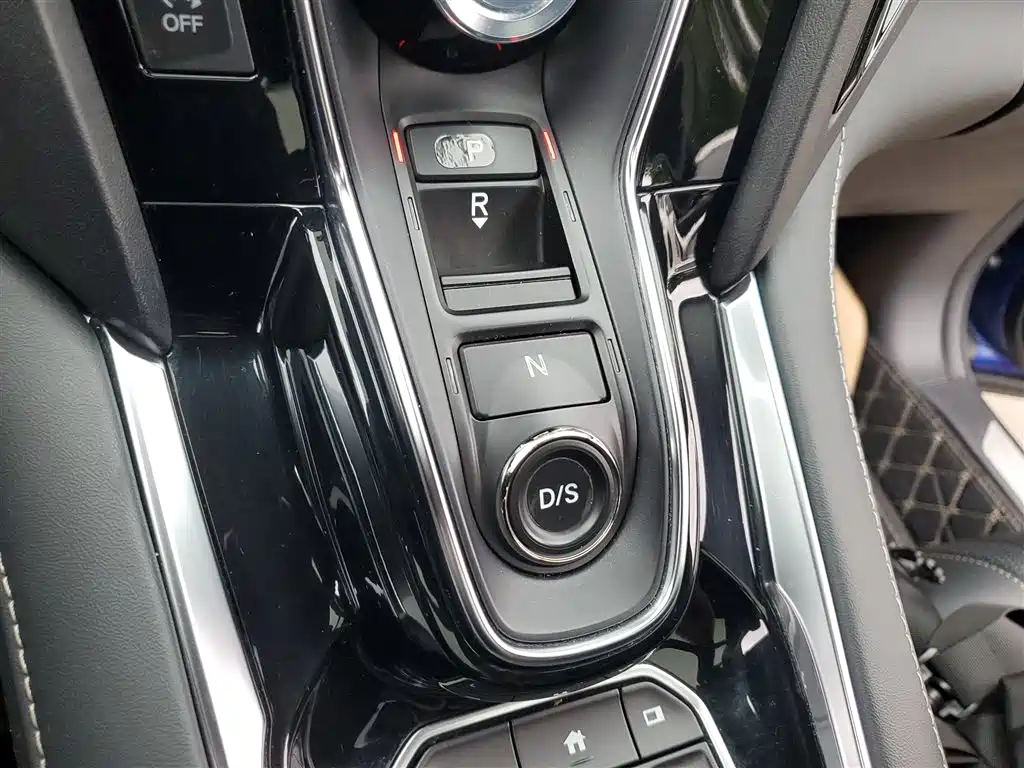 Acura RDX 2.0 T Premium CN-V