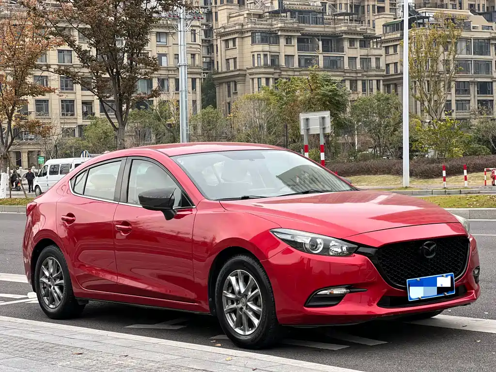 Mazda 3 Axela Sedan 1.5 L Auto Comfort CN-V