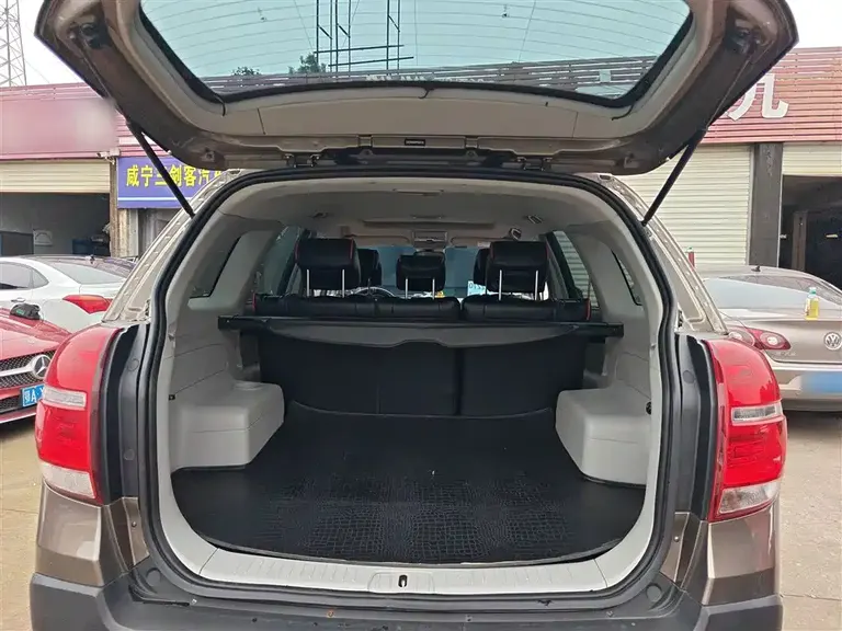 Chevrolet Captiva 2.4 L 2 WD City 5-seat