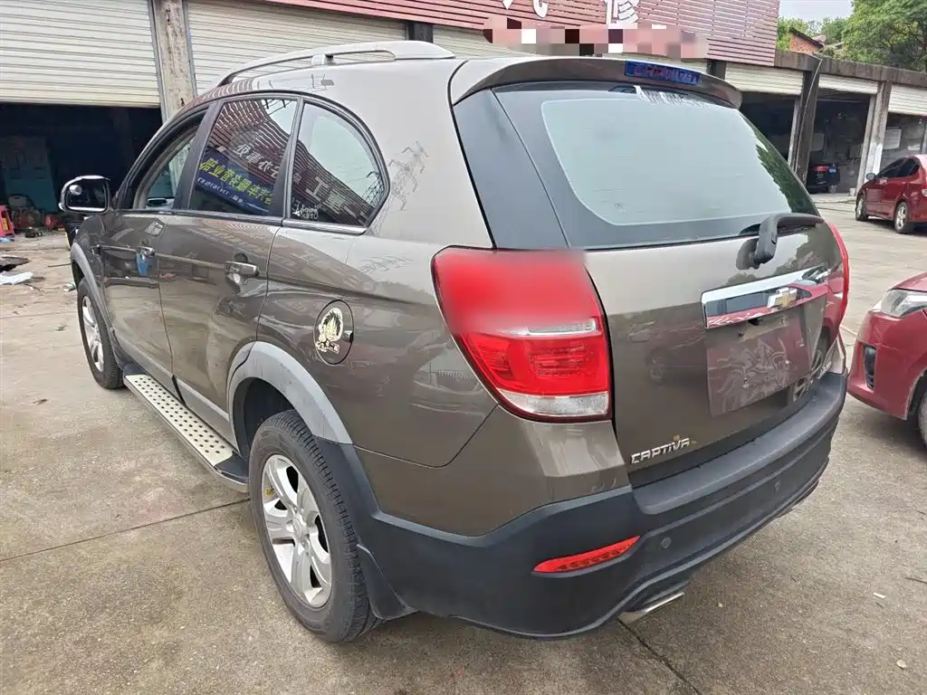 Captiva 2.4 L 2 WD City 5-seat