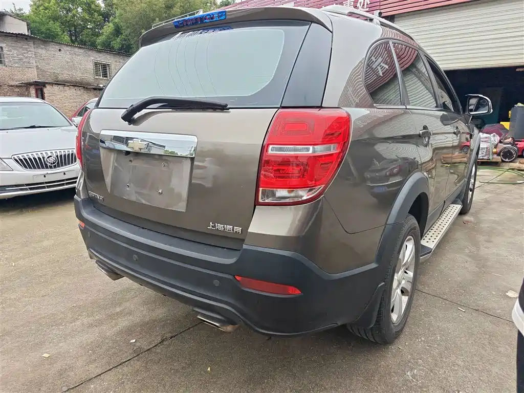 Captiva 2.4 L 2 WD City 5-seat