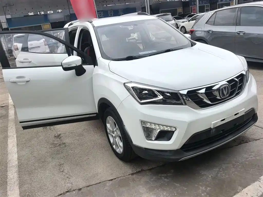 Changan CS15 1.5 L Manual Fashion