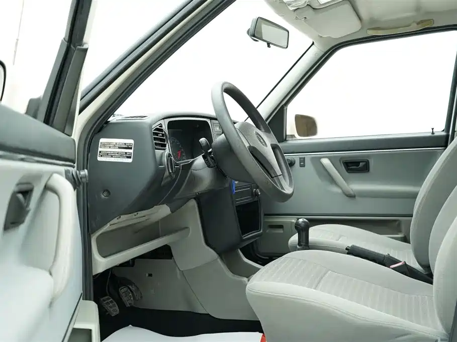 Jetta 1.6 L Partner