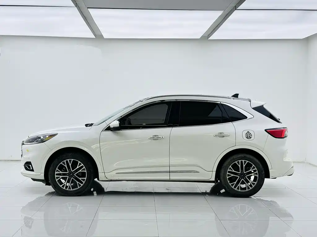 Escape EcoBoost 245 4 WD Excellence Enjoyment